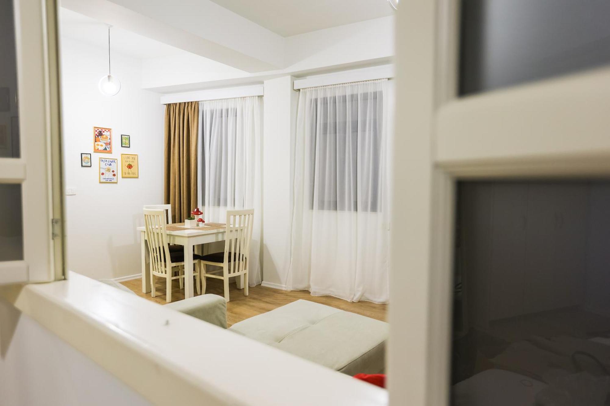At Bazaar Central Apartment Tirana Exterior photo